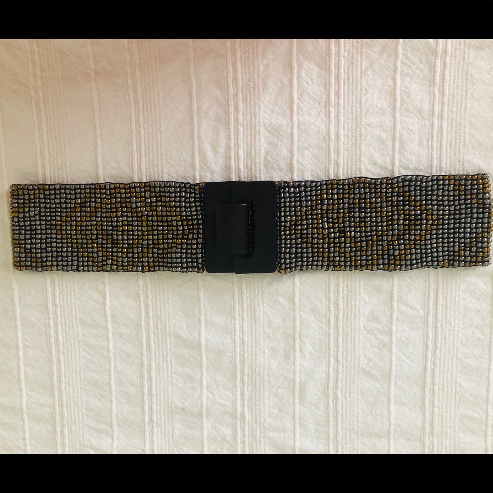 Hand beaded elastic belt
